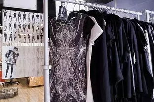 中國服裝設(shè)計(jì)師就業(yè)前景分析 學(xué)服裝設(shè)計(jì)畢業(yè)后的職業(yè)路徑